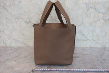 画像をギャラリービューアに読み込む, HERMES／エルメス ピコタンロックＭＭ トリヨンクレマンス エトゥープ U刻印 ハンドバッグ 800030018
