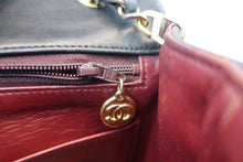 Load image into Gallery viewer, CHANEL Mini Matelasse single flap chain shoulder bag Lambskin Black/Gold hadware Shoulder bag 700070157
