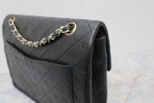 Load image into Gallery viewer, CHANEL Matelasse double flap double chain shoulder bag Lambskin Black/Gold hadware Shoulder bag 700070112
