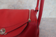 Load image into Gallery viewer, HERMES LINDY 34 Clemence leather Rouge casaque □Q Engraving Shoulder bag 700120131
