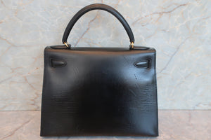 HERMES KELLY 28 Box carf leather Black 〇U Engraving Shoulder bag 700070192