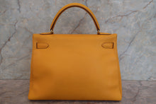 Load image into Gallery viewer, HERMES KELLY 32 Graine Couchevel leather  〇X Engraving Shoulder bag 700120088
