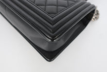 画像をギャラリービューアに読み込む, CHANEL/シャネル ボーイシャネルチェーンショルダーバッグ キャビアスキン ブラック/シルバー金具 ショルダーバッグ 800100119
