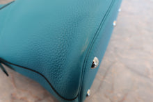 画像をギャラリービューアに読み込む, HERMES／エルメス ボリード31 トリヨンクレマンス ターコイズ □R刻印 ショルダーバッグ 800030040
