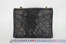 画像をギャラリービューアに読み込む, CHANEL/シャネル マトラッセチェーンショルダーバッグ ラムスキン ブラック/ゴールド金具 ショルダーバッグ 800100145
