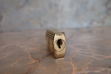 Load image into Gallery viewer, HERMES KELLY 32 Graine Couchevel leather  〇X Engraving Shoulder bag 700120088
