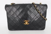 画像をギャラリービューアに読み込む, CHANEL/シャネル マトラッセチェーンショルダーバッグ ラムスキン ブラック/ゴールド金具 ショルダーバッグ 800100072
