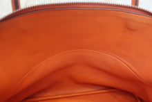 Load image into Gallery viewer, HERMES／BOLIDE 31 Clemence leather Orange □I Engraving Shoulder bag 700120150

