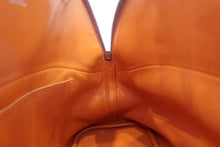 Load image into Gallery viewer, HERMES／BOLIDE 31 Clemence leather Orange □I Engraving Shoulder bag 700120150
