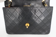 画像をギャラリービューアに読み込む, CHANEL/シャネル マトラッセチェーンショルダーバッグ ラムスキン ブラック/ゴールド金具 ショルダーバッグ 800100072
