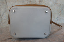 Load image into Gallery viewer, HERMES PICOTIN LOCK CASAQUE MM Clemence leather Pearl gray/Kraft □Q Engraving Hand bag 700110053
