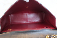 将图片加载到图库查看器，CHANEL/香奈儿 大号CF 单盖 链条包 羊皮 Black/Gold hadware(黑色/金色金属) 肩背包 700060178
