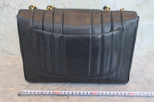 画像をギャラリービューアに読み込む, CHANEL/シャネル マドモアゼルチェーンショルダーバッグ キャビアスキン ブラック/ゴールド金具 ショルダーバッグ 800030052
