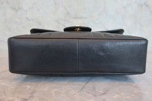 画像をギャラリービューアに読み込む, CHANEL/シャネル マドモアゼルチェーンショルダーバッグ キャビアスキン ブラック/ゴールド金具 ショルダーバッグ 800030052
