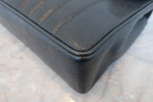 画像をギャラリービューアに読み込む, CHANEL/シャネル マドモアゼルチェーンショルダーバッグ キャビアスキン ブラック/ゴールド金具 ショルダーバッグ 800030052
