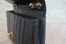 画像をギャラリービューアに読み込む, CHANEL/シャネル マドモアゼルチェーンショルダーバッグ キャビアスキン ブラック/ゴールド金具 ショルダーバッグ 800030052
