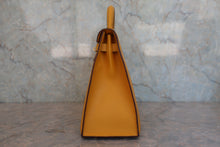 将图片加载到图库查看器，HERMES KELLY 32 Graine Couchevel leather Jaune ○W刻印 Shoulder bag 800070060
