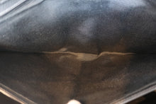 画像をギャラリービューアに読み込む, CHANEL/シャネル マドモアゼルチェーンショルダーバッグ キャビアスキン ブラック/ゴールド金具 ショルダーバッグ 800030052
