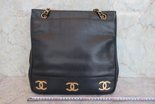 Load image into Gallery viewer, CHANEL Triple CC Chain shoulder Caviar skin Black/Gold hadware Shoulder bag 800060041
