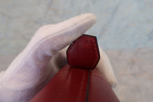将图片加载到图库查看器，HERMES  BOLIDE 31 Box carf leather Rouge H □D刻印 Hand bag 700070188
