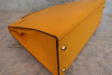 将图片加载到图库查看器，HERMES KELLY 32 Graine Couchevel leather Jaune ○W刻印 Shoulder bag 800070060
