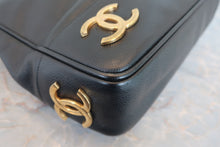 Load image into Gallery viewer, CHANEL Triple CC Chain shoulder Caviar skin Black/Gold hadware Shoulder bag 800060041
