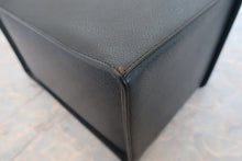 画像をギャラリービューアに読み込む, CHANEL/シャネル ココマークバニティ キャビアスキン ブラック/ゴールド金具 バニティ 800030051
