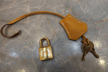 Load image into Gallery viewer, HERMES BIRKIN 30 Clemence leather Jaune d'or □Q Engraving Hand bag 700120133
