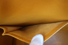将图片加载到图库查看器，HERMES KELLY 32 Graine Couchevel leather Jaune ○W刻印 Shoulder bag 800070060
