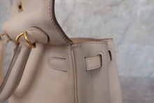Load image into Gallery viewer, HERMES KELLY 25 Swift leather Craie X Engraving Shoulder bag 700090203
