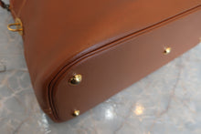 Load image into Gallery viewer, HERMES BOLIDE 35 Graine Couchevel leather Gold Shoulder bag 600070105
