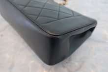 Load image into Gallery viewer, CHANEL  Diana matelasse chain shoulder bag Lambskin Black/Gold hadware Shoulder bag 800090060
