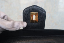 画像をギャラリービューアに読み込む, CHANEL/シャネル ココマークバニティ キャビアスキン ブラック/ゴールド金具 バニティ 800030051
