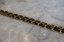 Load image into Gallery viewer, CHANEL  Diana matelasse chain shoulder bag Lambskin Black/Gold hadware Shoulder bag 800090060
