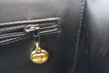 画像をギャラリービューアに読み込む, CHANEL/シャネル ココマークバニティ キャビアスキン ブラック/ゴールド金具 バニティ 800030051
