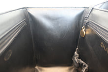 画像をギャラリービューアに読み込む, CHANEL/シャネル ココマークバニティ キャビアスキン ブラック/ゴールド金具 バニティ 800030051
