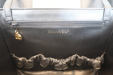 画像をギャラリービューアに読み込む, CHANEL/シャネル ココマークバニティ キャビアスキン ブラック/ゴールド金具 バニティ 800030051
