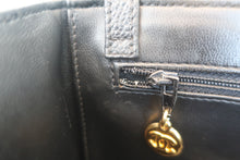 画像をギャラリービューアに読み込む, CHANEL/シャネル ココマークバニティ キャビアスキン ブラック/ゴールド金具 バニティ 800030051
