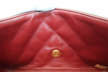 Load image into Gallery viewer, CHANEL  Diana matelasse chain shoulder bag Lambskin Black/Gold hadware Shoulder bag 800090060
