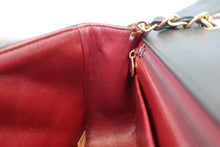 Load image into Gallery viewer, CHANEL  Diana matelasse chain shoulder bag Lambskin Black/Gold hadware Shoulder bag 800090060

