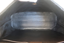 Load image into Gallery viewer, CHANEL Matelasse trapezoid hand bag Caviar skin Black/Gold hadware Hand bag 700120102
