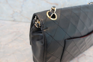 CHANEL Matelasse double flap double chain shoulder bag Lambskin Black/Gold hadware Shoulder bag 700060191