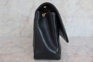 CHANEL Matelasse single flap chain shoulder bag Lambskin Black/Gold hadware Shoulder bag 600060096