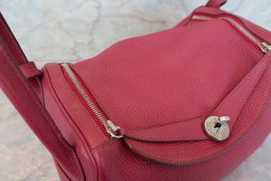 HERMES／エルメス リンディ30 トリヨンクレマンス ルビー □R刻印 ショルダーバッグ 700030213