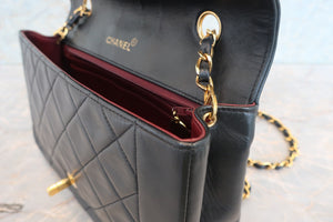 CHANEL/シャネル ダイアナマトラッセチェーンショルダーバッグ ラムスキン ブラック/ゴールド金具 ショルダーバッグ 700060141