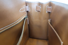 Load image into Gallery viewer, HERMES KELLY 28 Graine Couchevel leather Gold 〇V Engraving Shoulder bag 600090007
