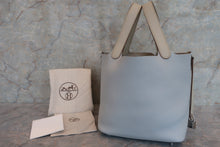 将图片加载到图库查看器，HERMES PICOTIN LOCK MM Clemence leather/Swift leather Blue pale/Pearl gray □R刻印 Hand bag 600070194
