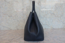 Load image into Gallery viewer, HERMES  GARDEN PARTY PM CAMAILS Negonda leather Blu﻿e Indigo A Engraving Tote bag 800070091
