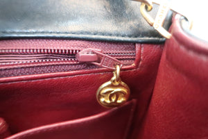 CHANEL Mini Matelasse single flap chain shoulder bag Lambskin Black/Gold hadware Shoulder bag 600060060