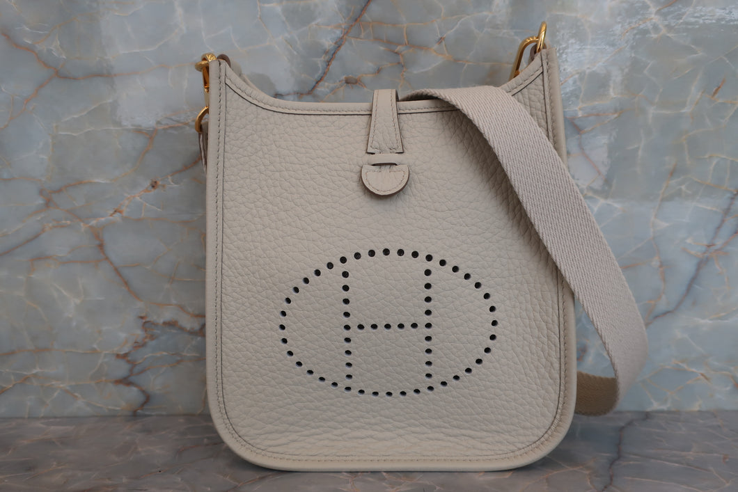 HERMES  EVELYNE TPM Clemence leather Craie W Engraving Shoulder bag 700050043